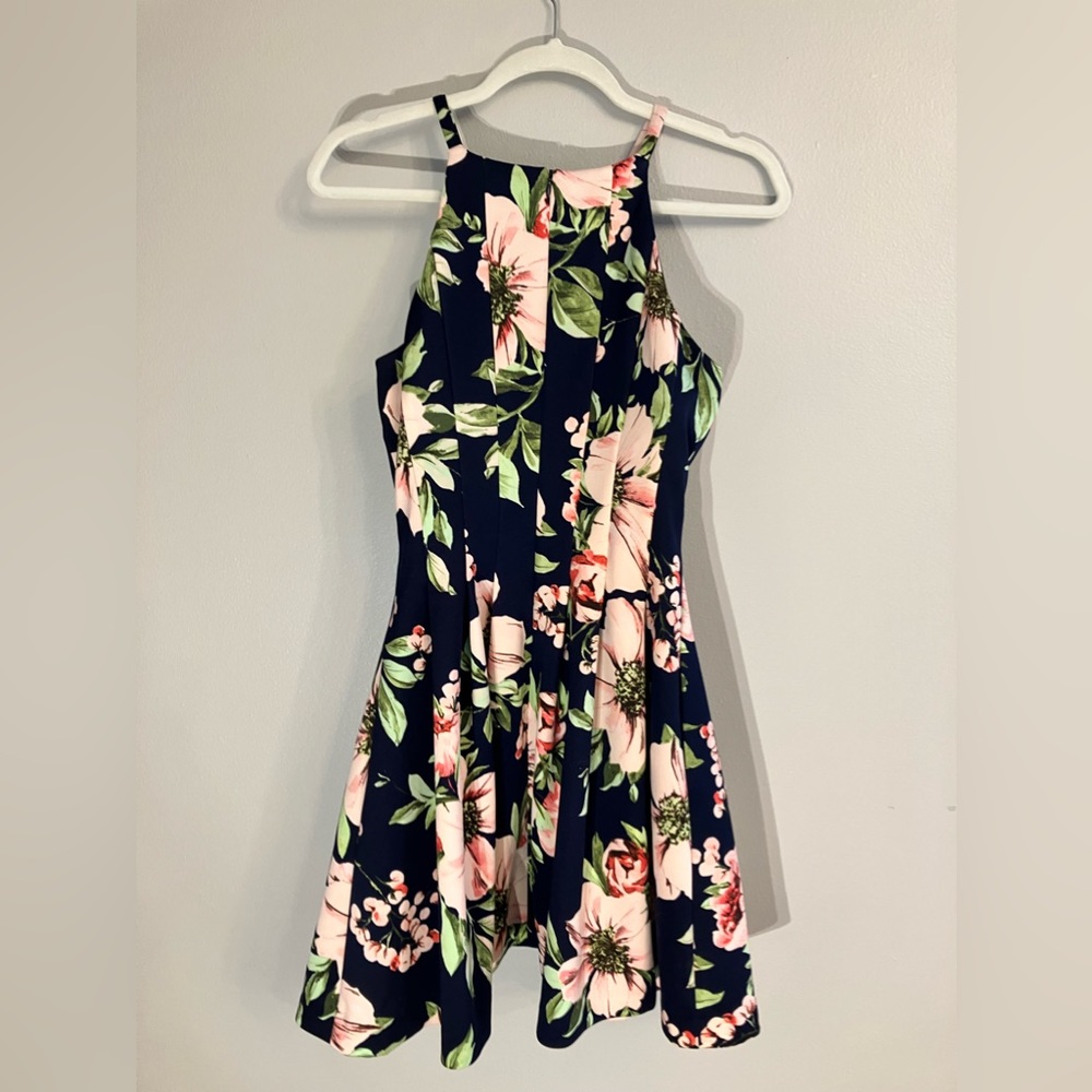 Vince Camutu style #VC9P9568 navy floral scuba dress. Halter fit & flair